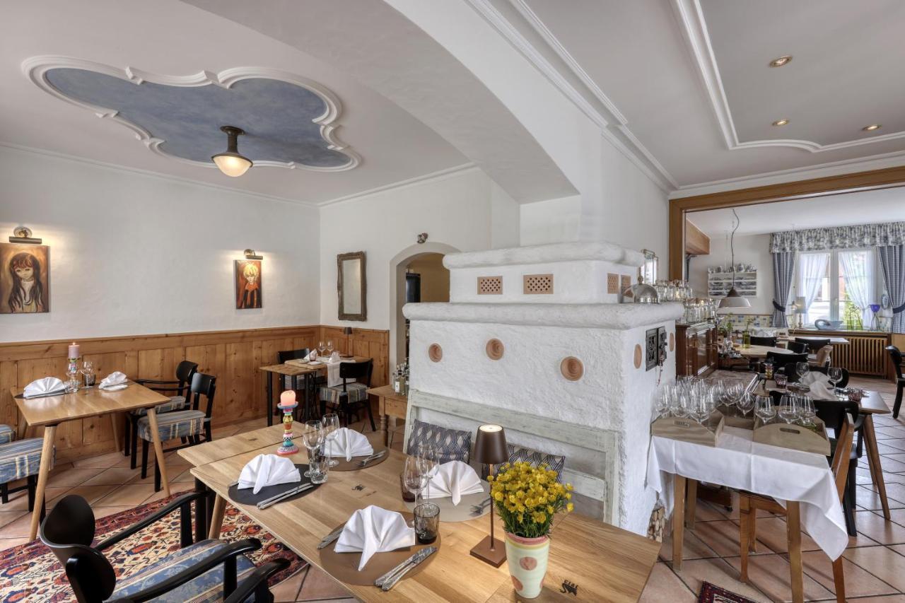 Gasthaus Schwanen & Villa Pfarrhus Stuhlingen Luaran gambar
