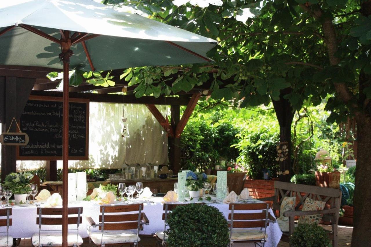 Gasthaus Schwanen & Villa Pfarrhus Stuhlingen Luaran gambar